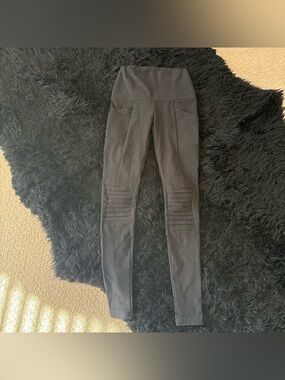 Dorawyn black leggings